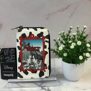 NWT Loungefly 101 Dalmatians Wallet